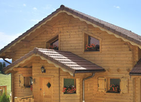 facade de maison bois classique