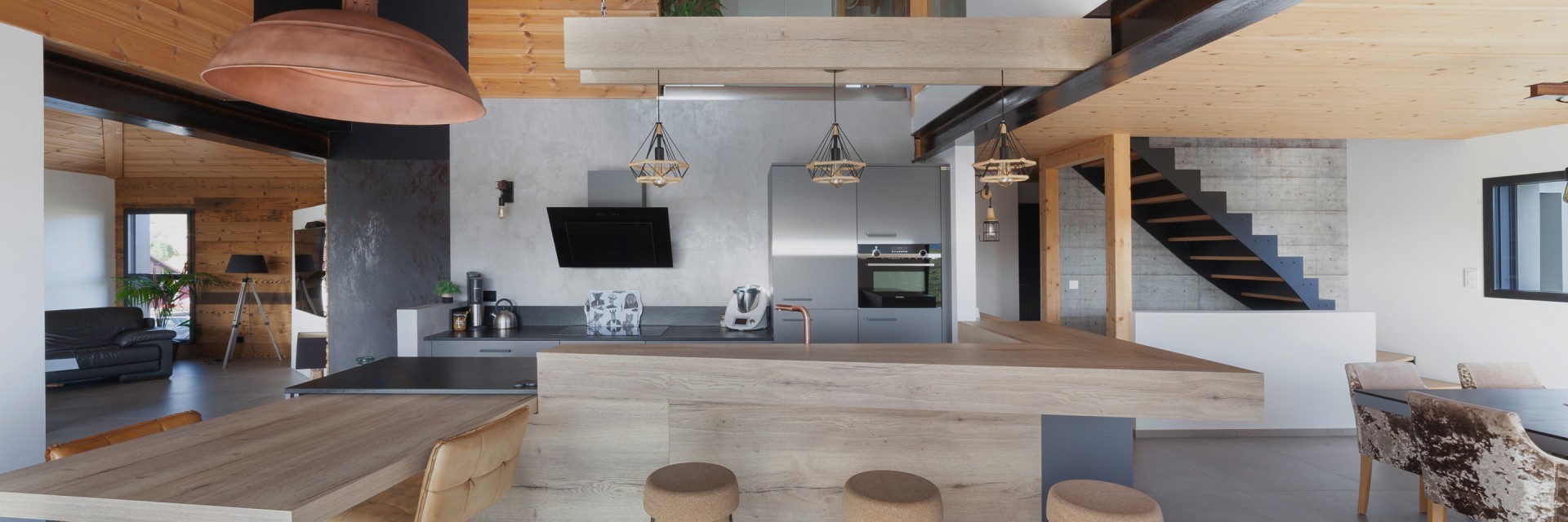 footer_medias.footer_photo.title